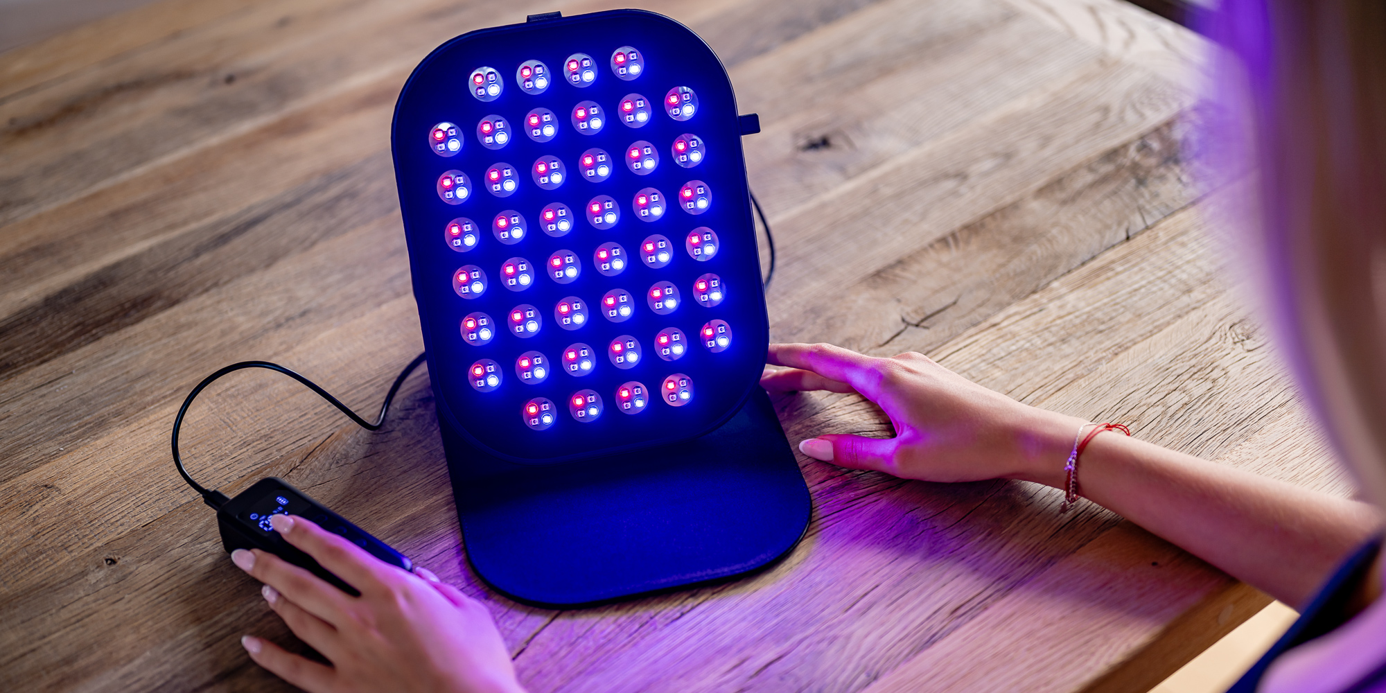 Panel LED z funkcją światła IR Humanas LumiCare - czarny